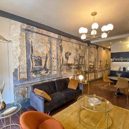 Les Fresques De Leon Apartamento Tournus Exterior foto