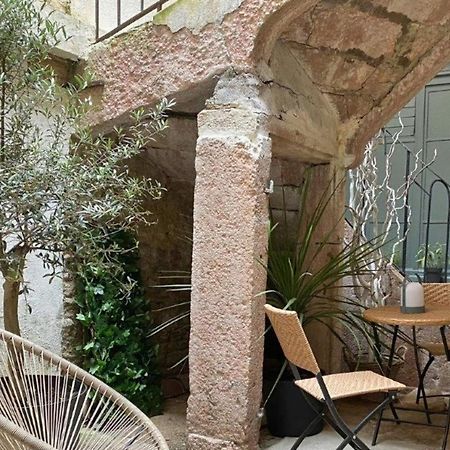 Les Fresques De Leon Apartamento Tournus Exterior foto