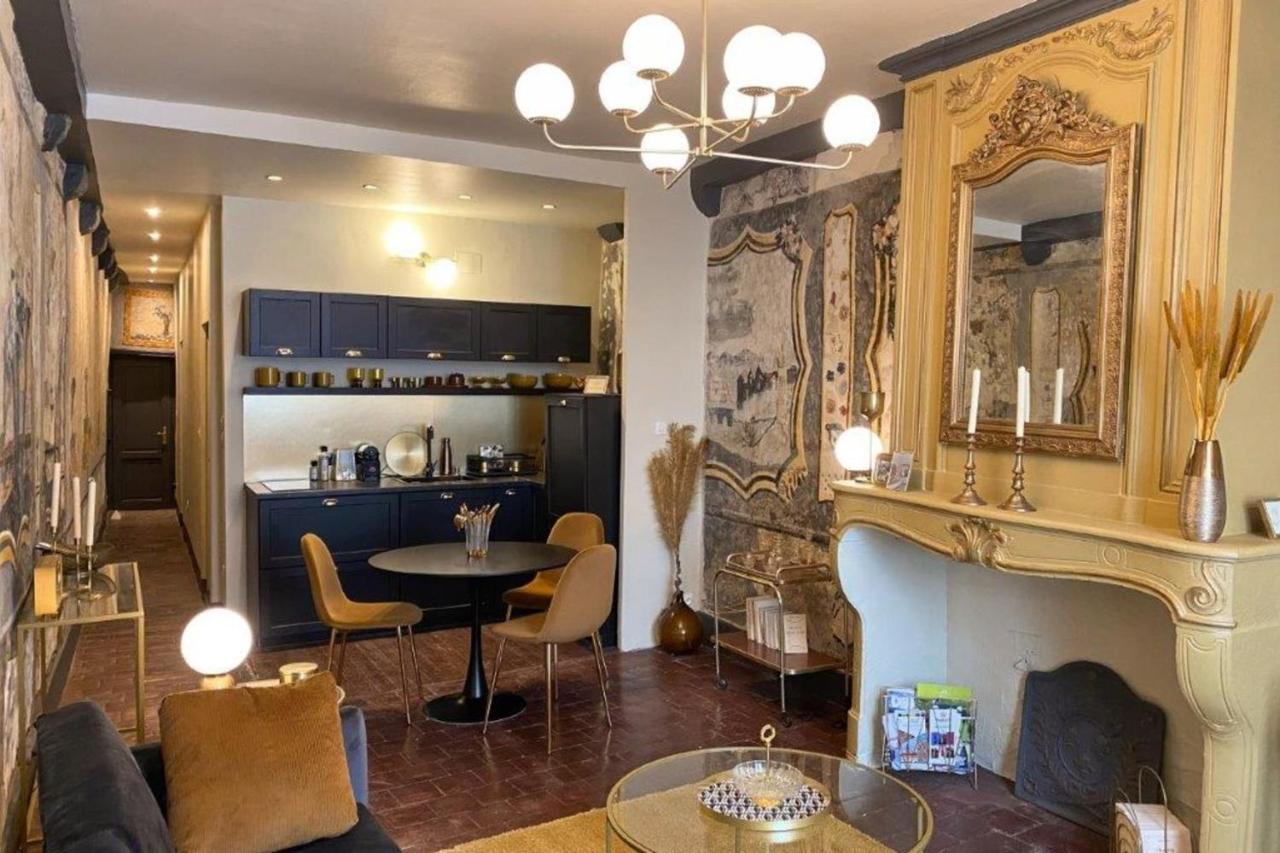 Les Fresques De Leon Apartamento Tournus Exterior foto