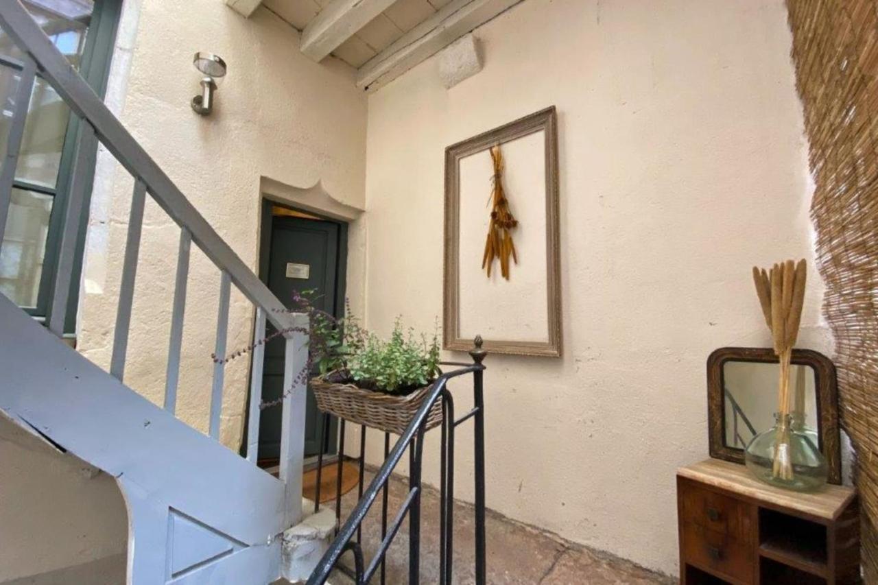 Les Fresques De Leon Apartamento Tournus Exterior foto